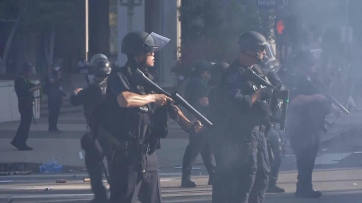 La guardia nacional llega a Los Ángeles en el tercer día de protestas